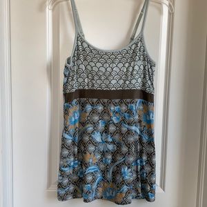 Athleta tank top women’s medium blue and brown multi color workout outdoor